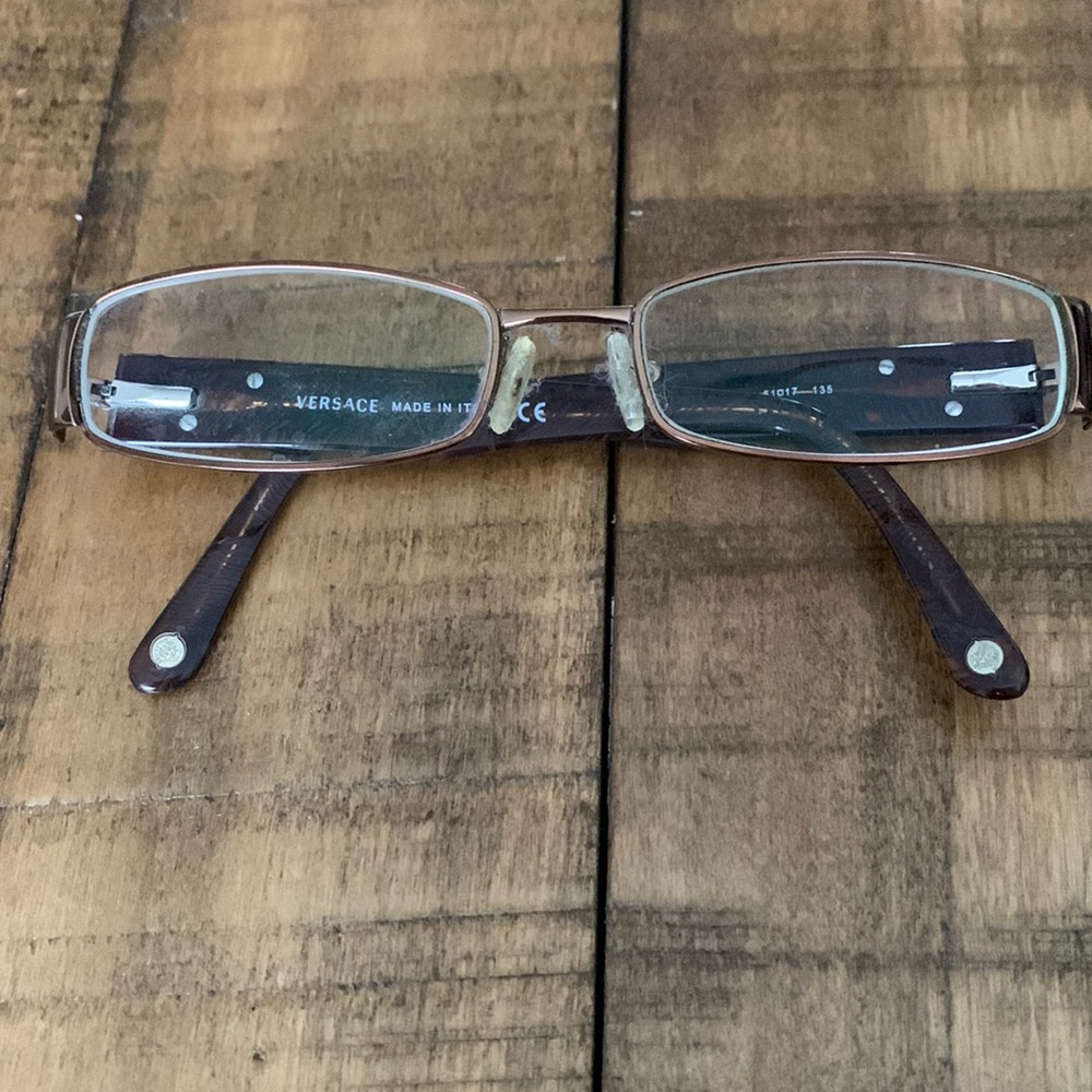 Versace 90’s vibe glasses